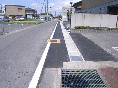 駅前道路側溝工事